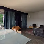 Casa Sul Orta Apartment *