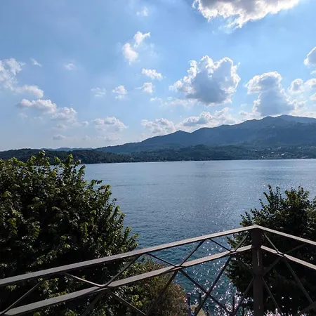 Casa Sul Lago Orta Apartment