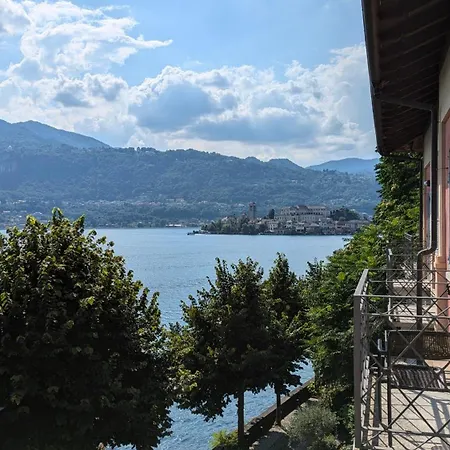 Casa Sul Orta Apartment