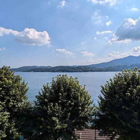 Casa Sul Lago Orta Apartment