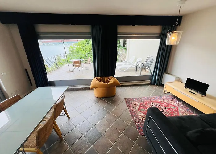 Casa Sul Orta Apartament